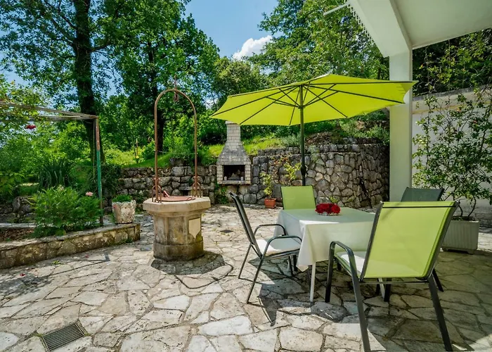 Emil By Interhome Apartament Lovran