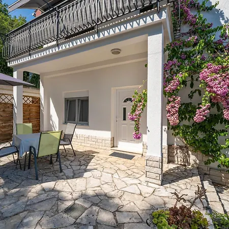 Appartement Emil By Interhome