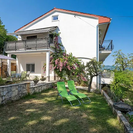 Emil By Interhome Lovran